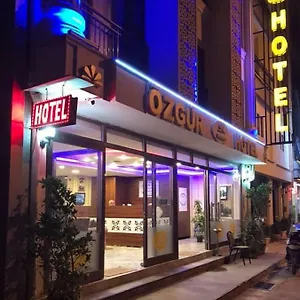 Отель Oezguer